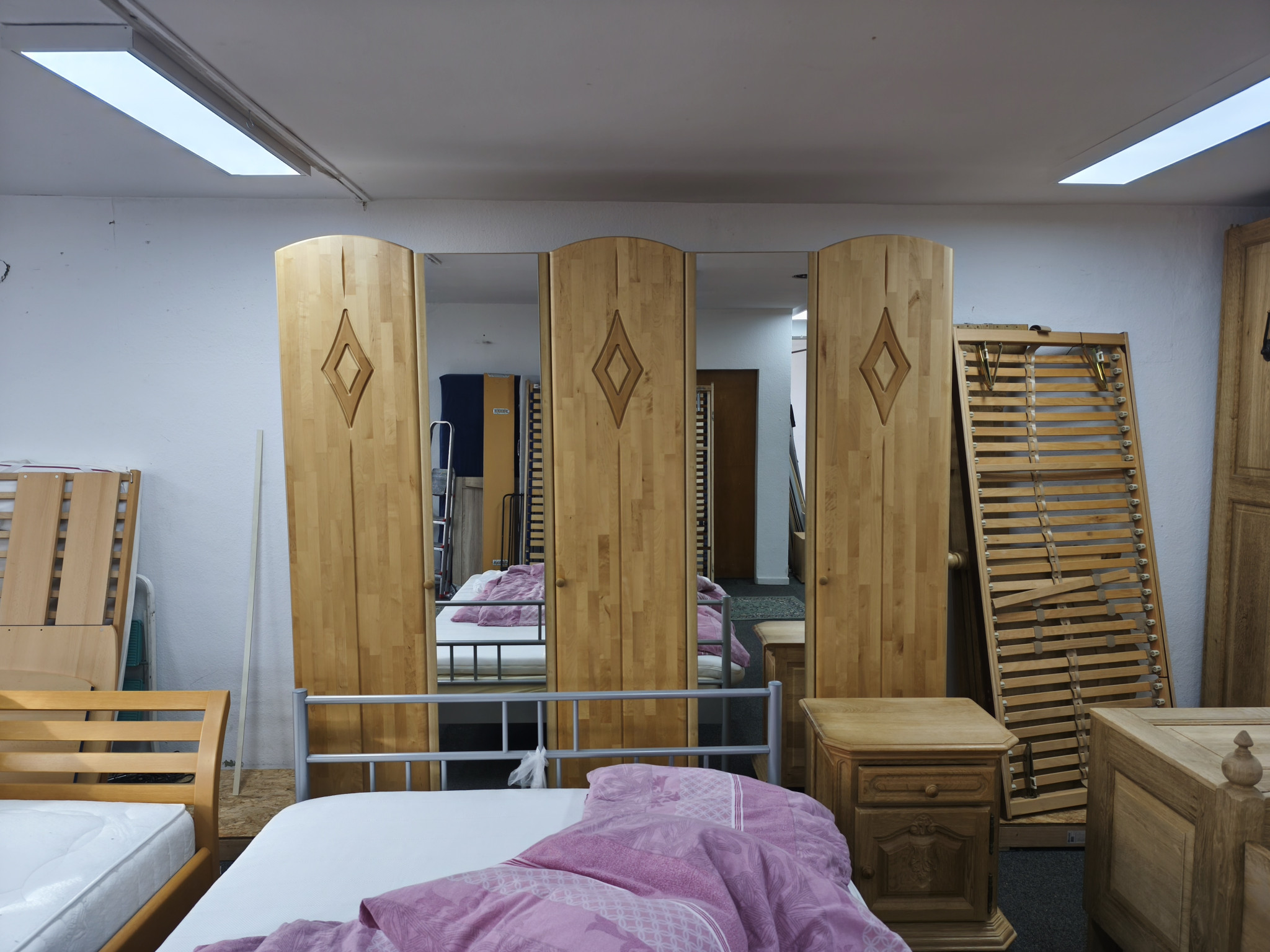Schlafzimmer Kleiderschrank