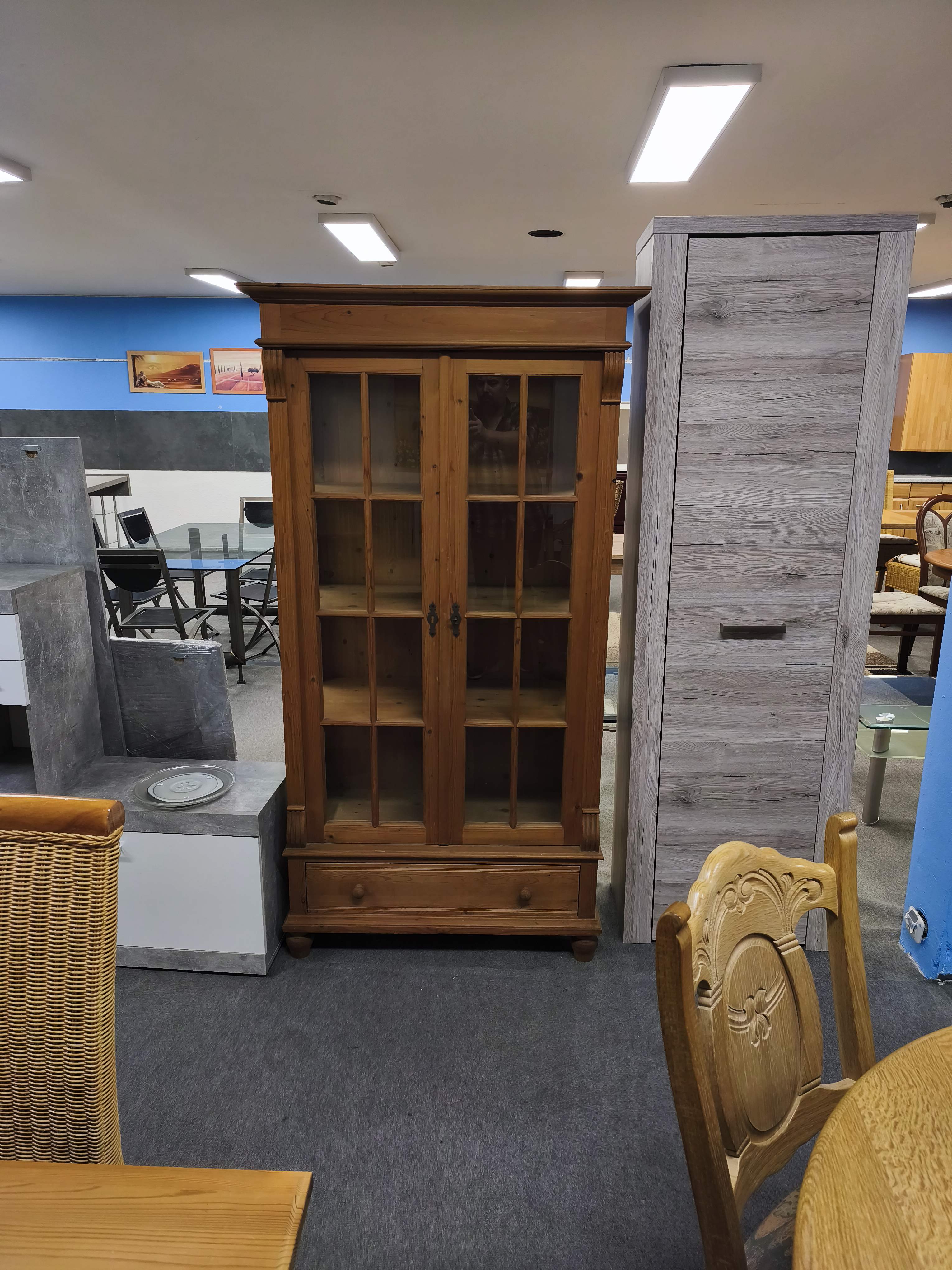 Vitrinenschrank (Weichholz)